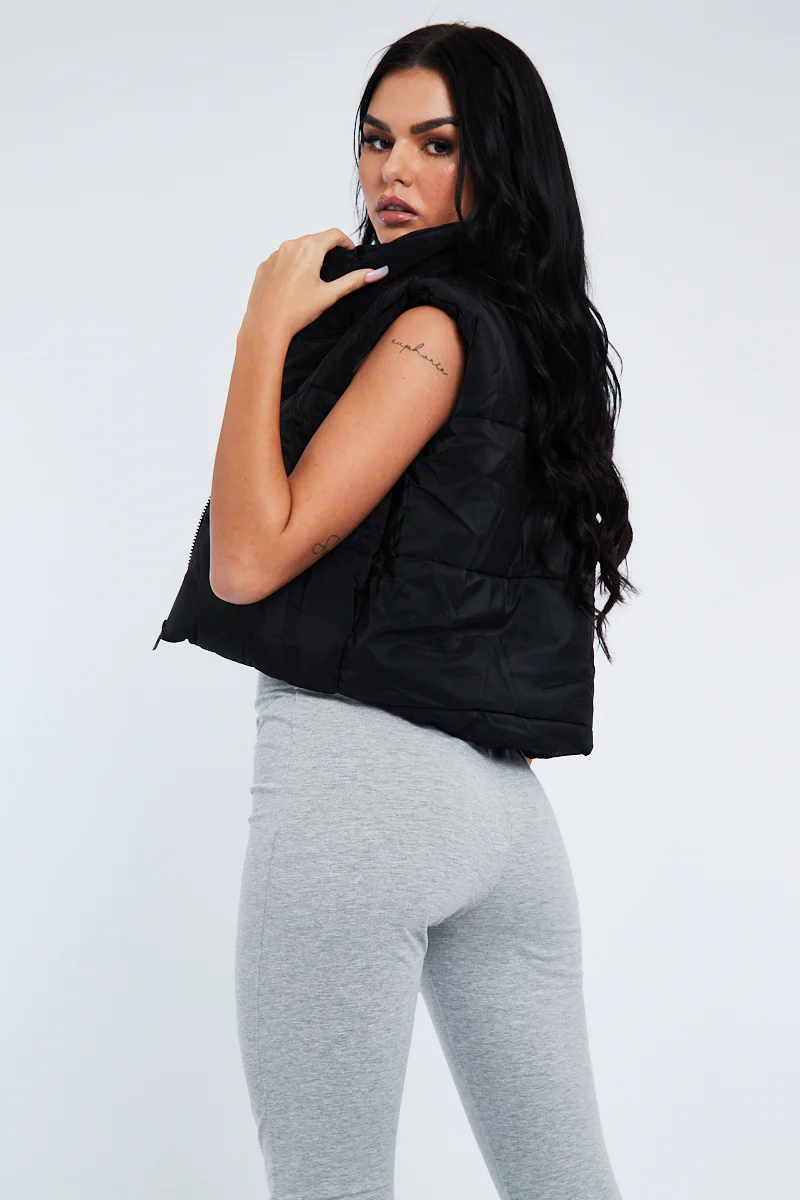 Black Cropped Puffer Gilet - Zura - Image 3