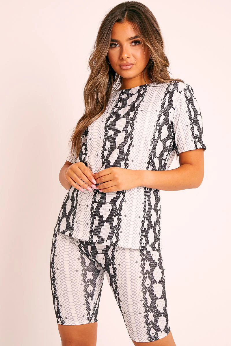 Black Snake T-shirt Cycling Short Set - Alissandra - Image 3